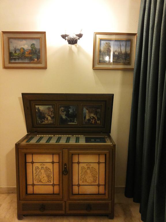 פיאצה ארמרינה Hotel Ristorante Mosaici מראה חיצוני תמונה
